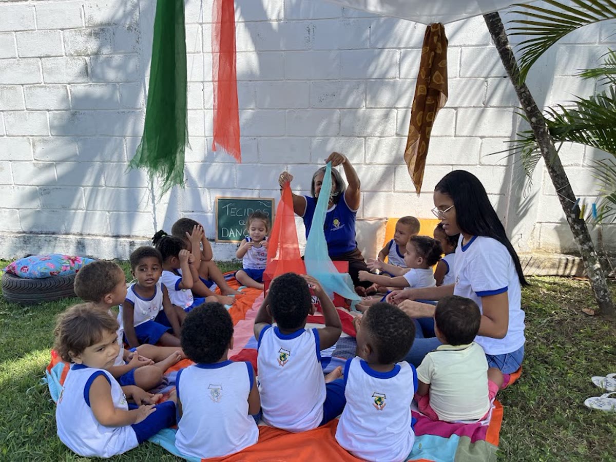 Kinder in Interaktion